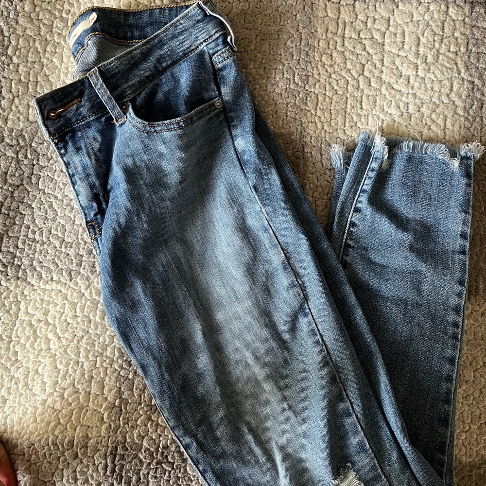 711 skinny Levi’s